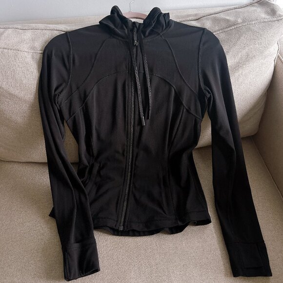 90% NEW LULULEMON DEFINE CLASSIC JACKET, SIZE 6 - Picture 1 of 3